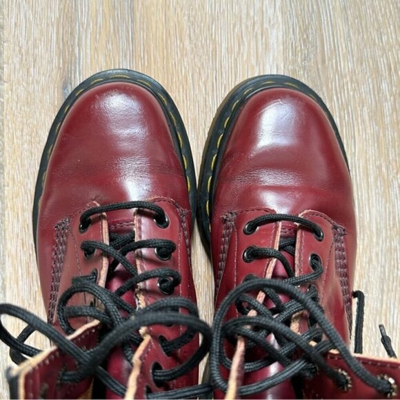 Vintage 1460 Dr. Martens Original Boot Made in England 8 Eye Cherry Red UK 4.5 - Picture 4 of 16